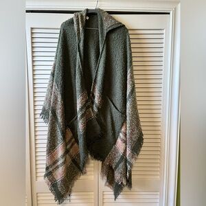 World Market One Size Knit Poncho With Hood and Front‎ Patch Pockets-Olive Green